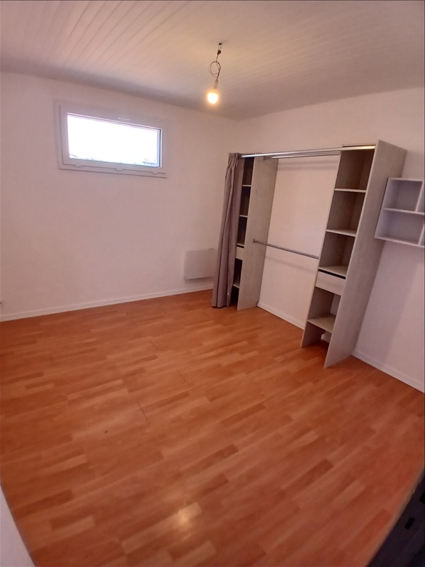 Appartement - 2ème étage - 82 m2 - 5 pièces - Non meublé - Photo 5