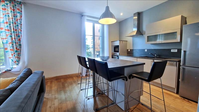 Appartement - 1er étage - 72.13 m2 - 3 pièces - Meublé - Photo 3
