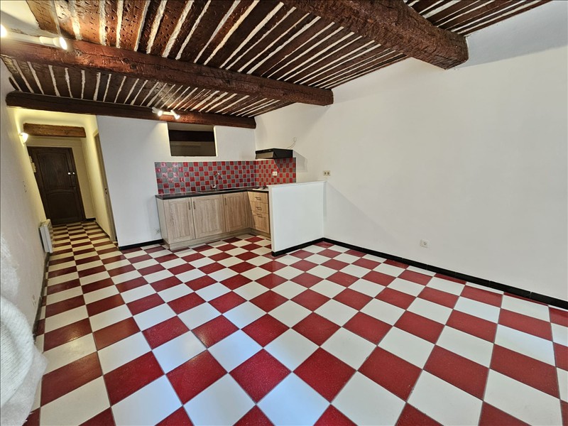 Appartement - 1er étage - 34,02 m2 - 2 pièces - Non meublé - Photo 2