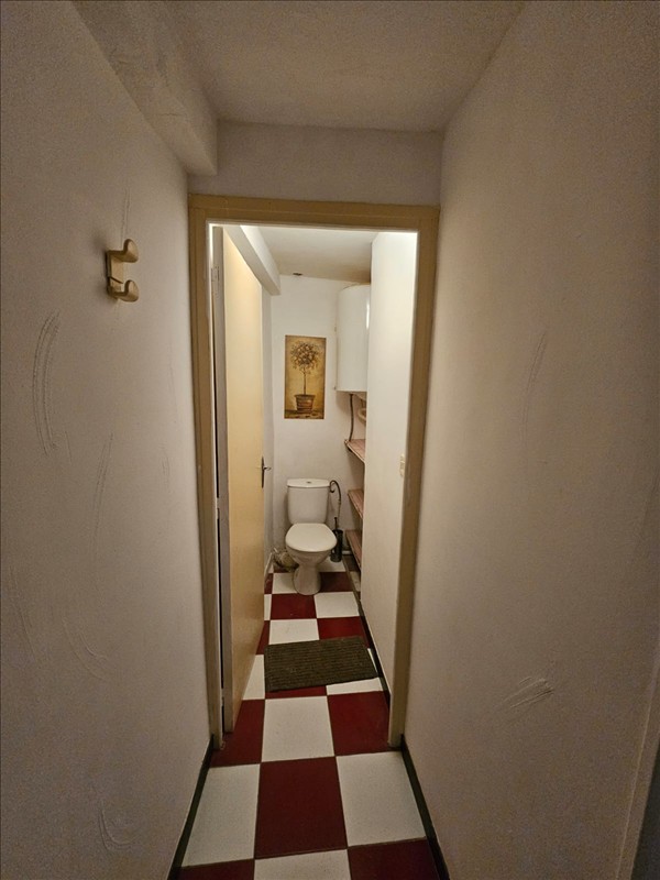 Appartement - 1er étage - 34,02 m2 - 2 pièces - Non meublé - Photo 4