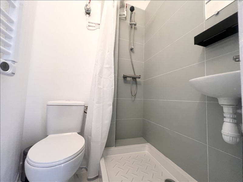 Appartement - 4ème étage - 35 m2 - 2 pièces - Meublé - Photo 4