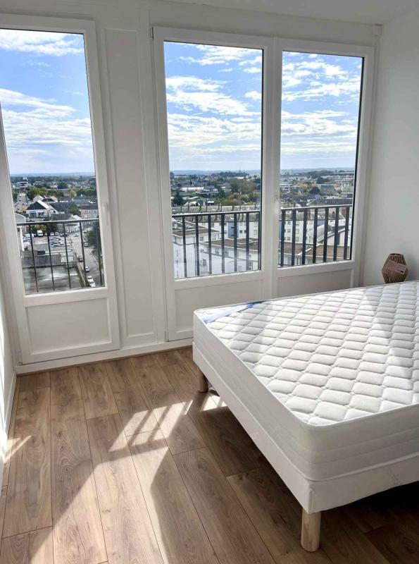 Appartement meublé - 10ème étage - 77 m2 - 3 pièces - Meublé - Photo 3