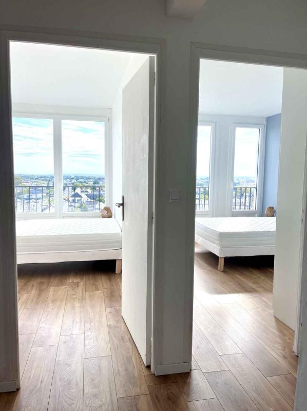 Appartement meublé - 10ème étage - 77 m2 - 3 pièces - Meublé - Photo 5