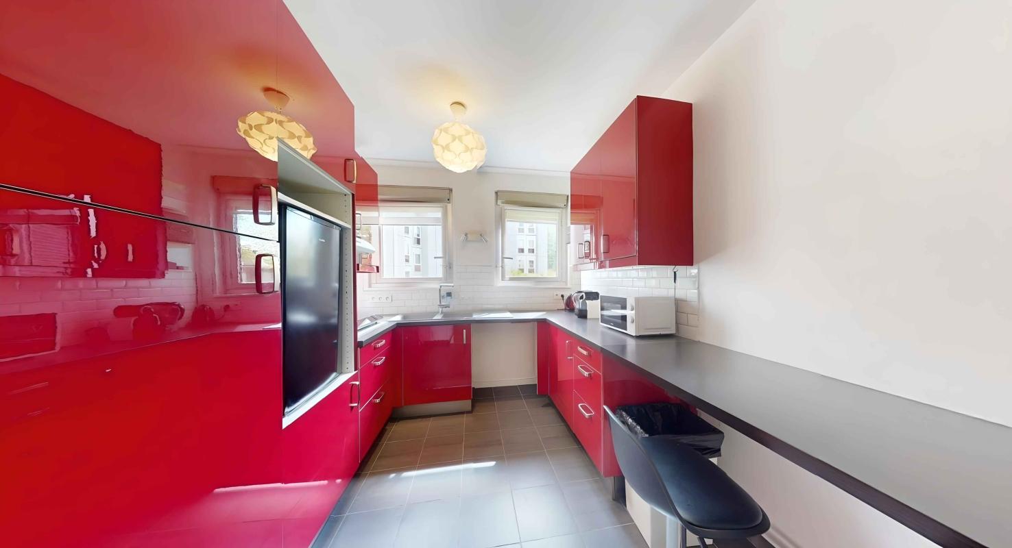 Appartement - RDC - 101,02 m2 - 5 pièces - Non meublé - Photo 4