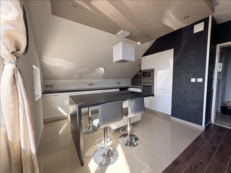 Appartement - 2ème étage - 50 m2 - 3 pièces - Meublé - Photo 2