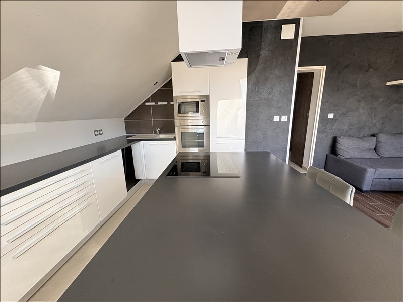 Appartement - 2ème étage - 50 m2 - 3 pièces - Meublé - Photo 4