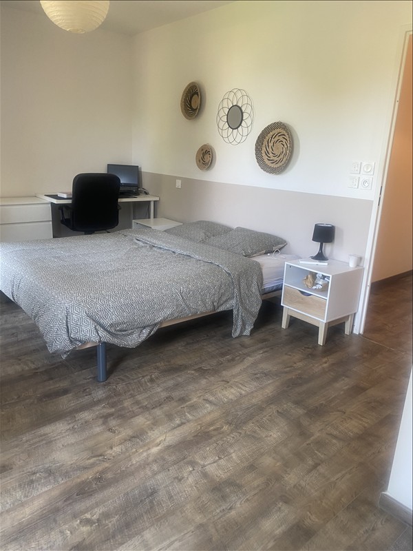 Appartement - RDC - 70 m2 - 3 pièces - Meublé - Photo 4