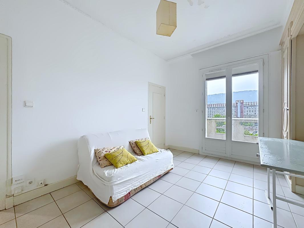 Appartement - 4ème étage - 32 m2 - 2 pièces - Meublé - Photo 2