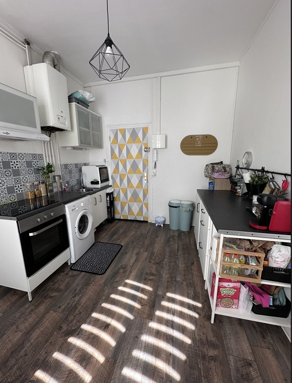 Appartement - 1er étage - 38 m2 - 2 pièces - Meublé - Photo 2