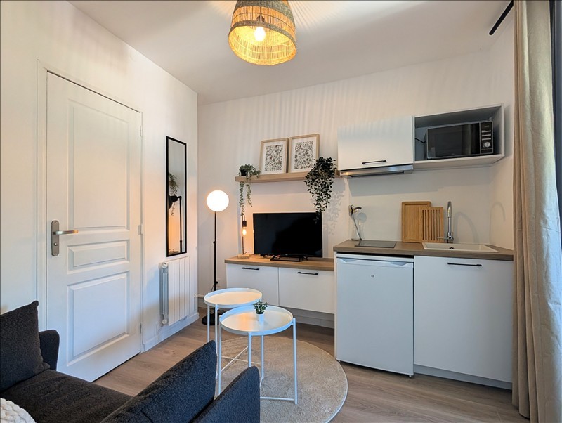 Appartement - 1er étage - 13,18 m2 - 1 pièce - Meublé - Photo 2