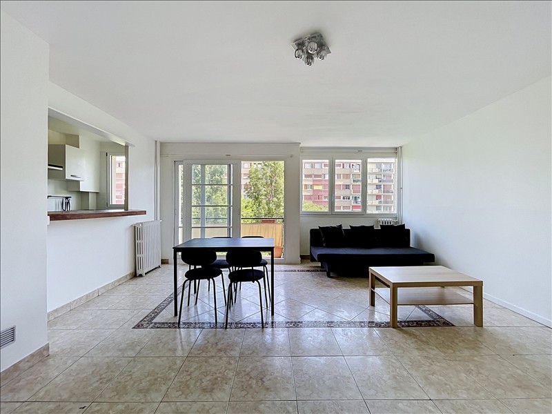 Appartement à louer, 3 pièces, 61 m², Montreuil