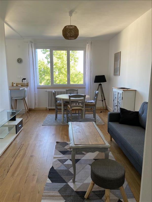 Appartement - 3ème étage - 51 m2 - 3 pièces - Meublé - Photo 4