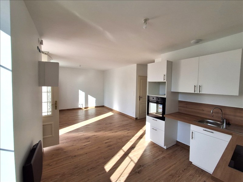 Appartement à louer, 3 pièces, 58 m², 53940 Ahuille