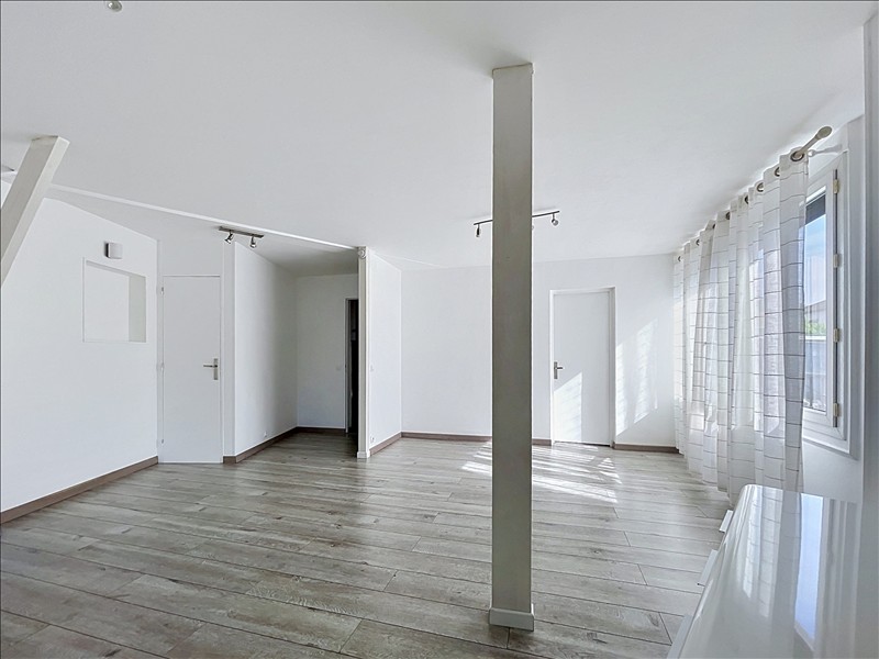 Appartement - RDC - 55 m2 - 2 pièces - Non meublé - Photo 3