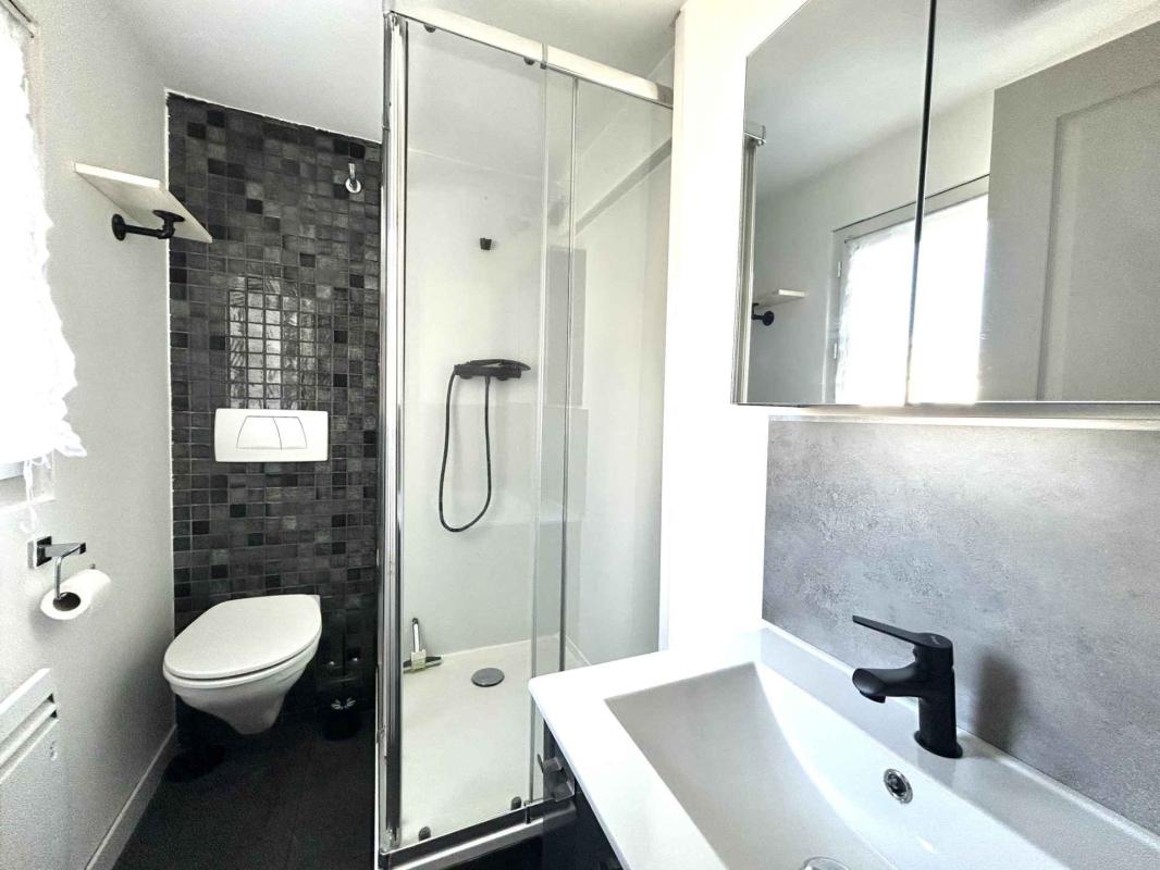 Appartement - 3ème étage - 23 m2 - 1 pièce - Meublé - Photo 5