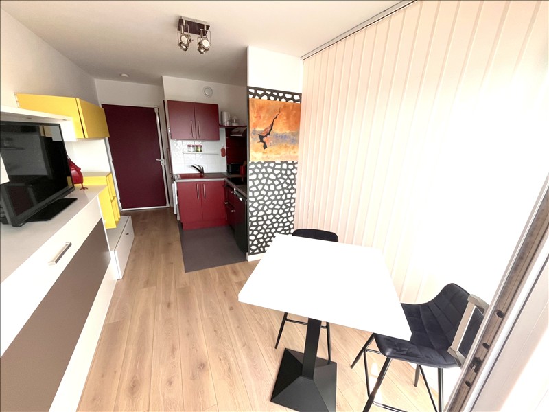 Appartement - 4ème étage - 25 m2 - 2 pièces - Meublé - Photo 5