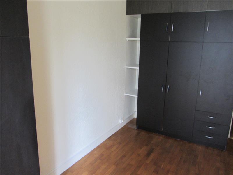 Appartement - RDC Haut - 60 m2 - 3 pièces - Vide - Photo 4