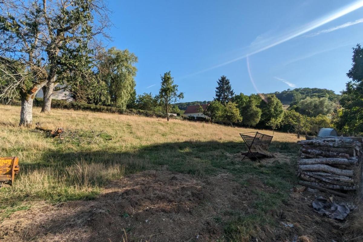 Terrain — Aubigny-lès-Sombernon