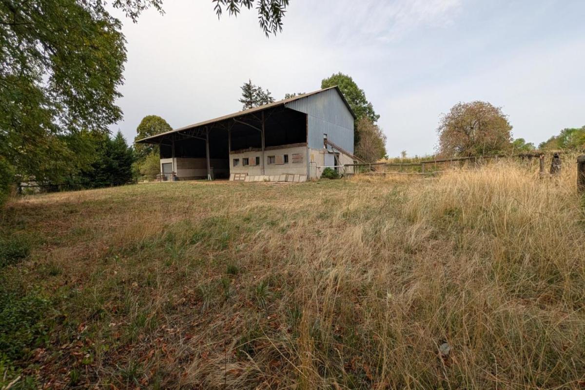 Immeuble — Beire-le-Châtel