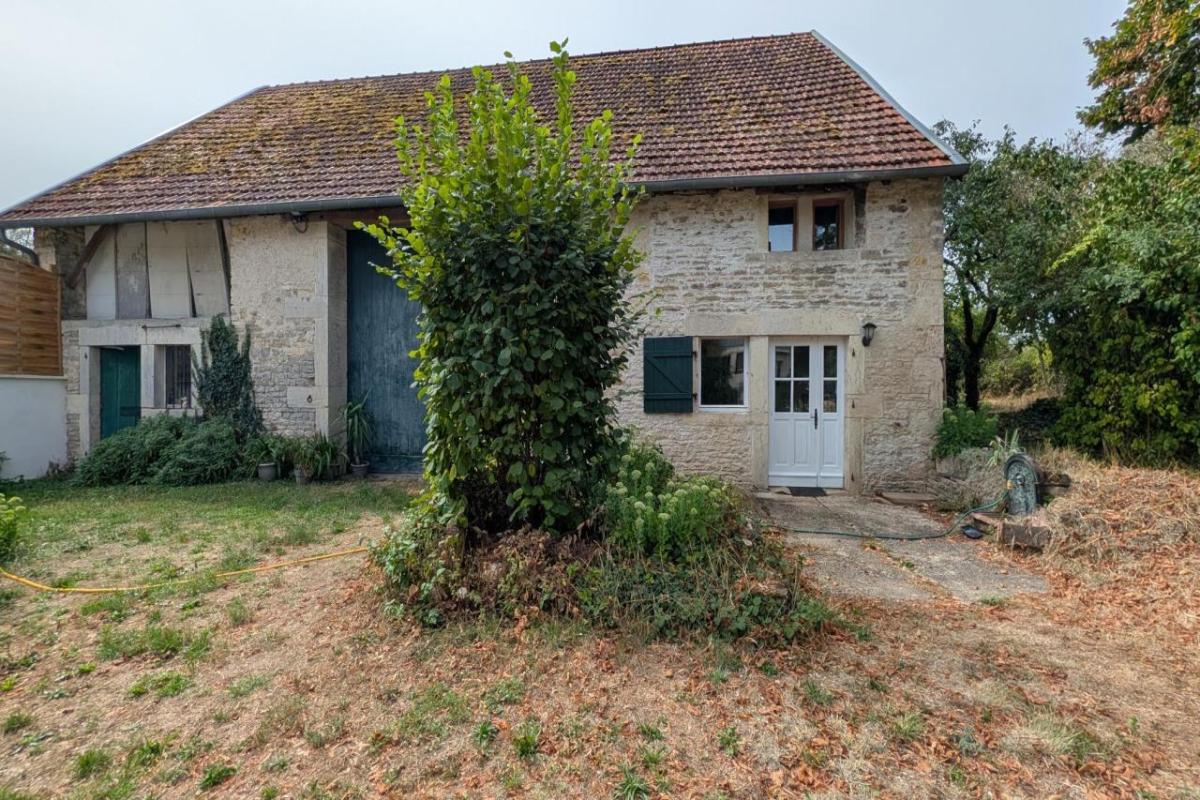 Immeuble 160m² — Beire-le-Châtel