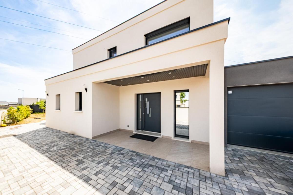 Maison 164m² — Ahuy