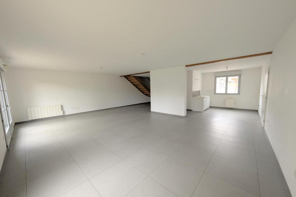 Maison 142m² — Binges