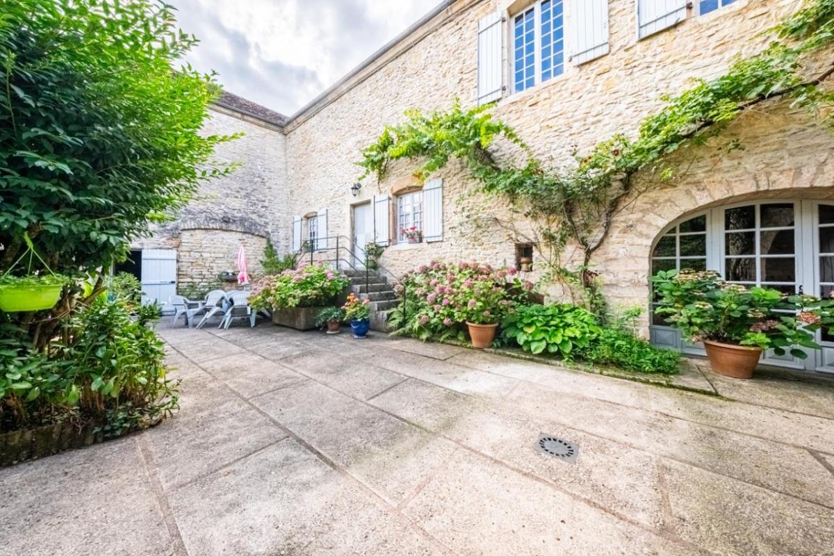 Maison 240m² — Pesmes