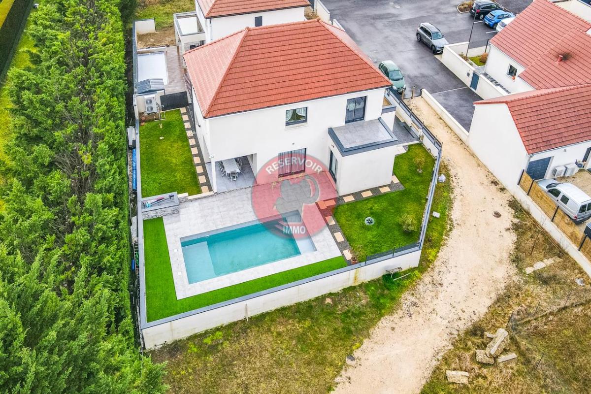 Maison 190m² — Fauverney