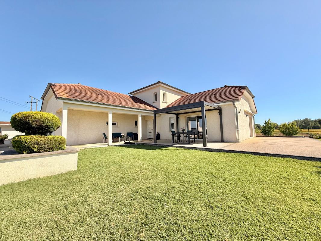 Maison familiale récente – 4 chambres – Terrain de 1500m² – Aucuns travaux à prévoir