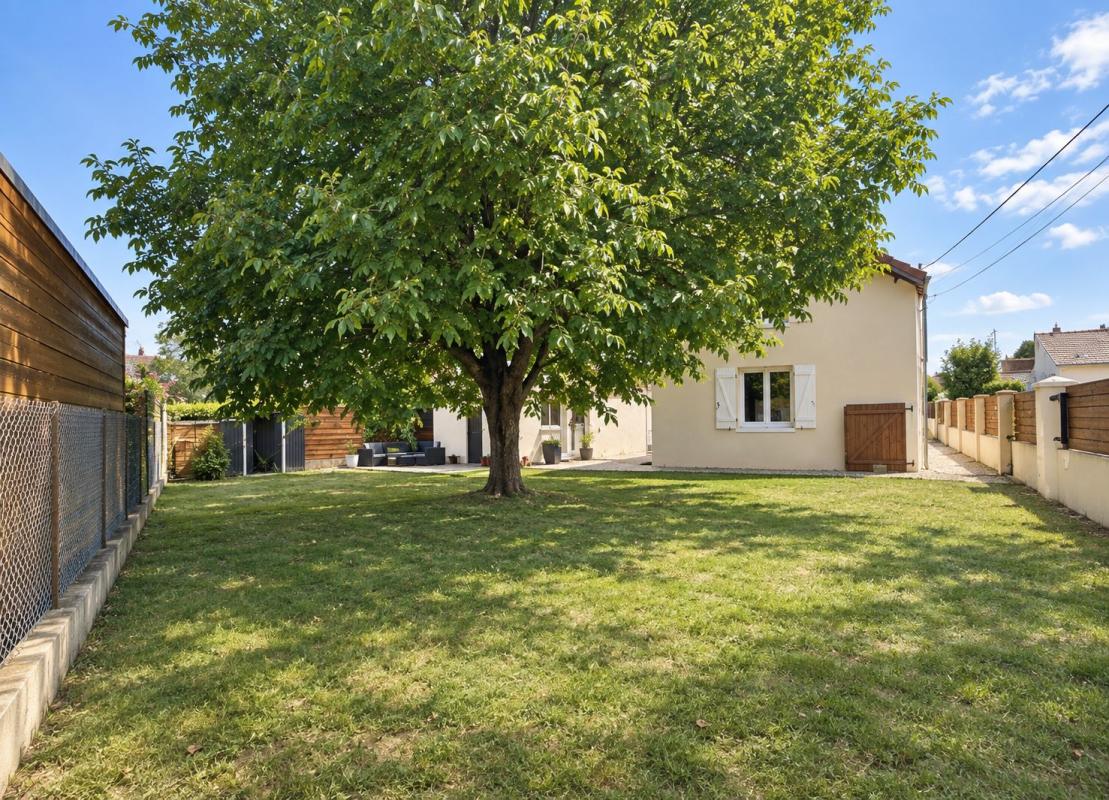 A vendre Longère 107m², 3chambres, mezzanine, terrain 437m², dépendance, cave