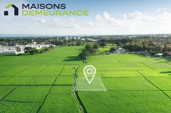 Terrain à bâtir sur PLELO de 432 m²