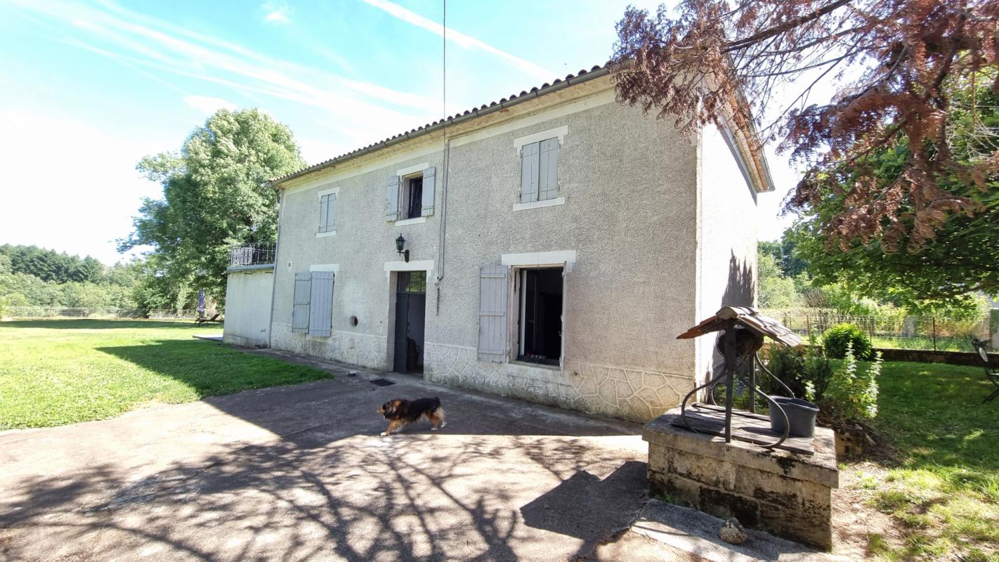 Maison de campagne en fin de village