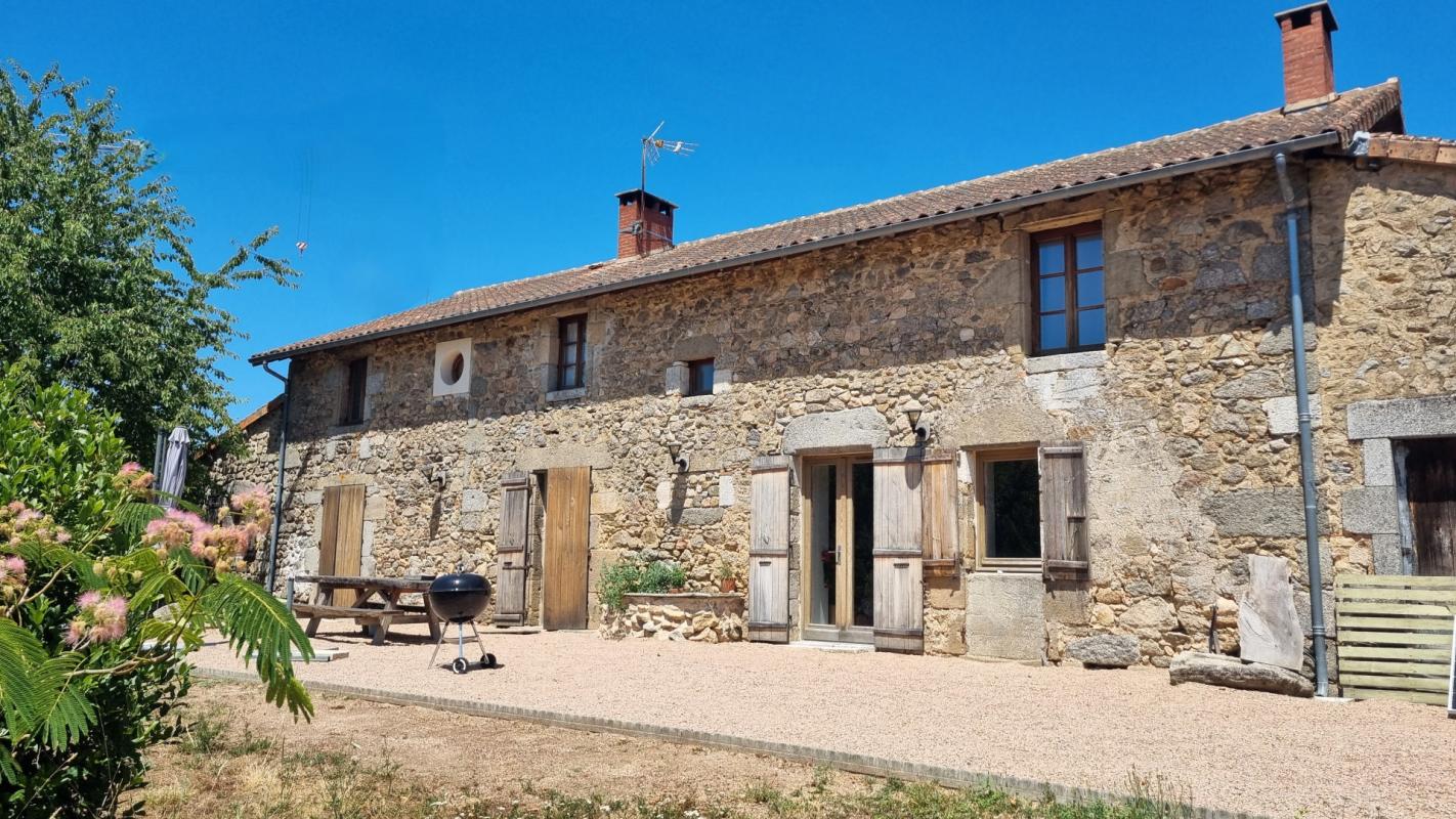 Maison de campagne rénovée de 221m²