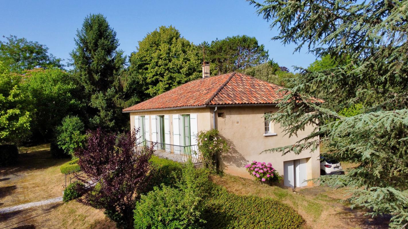 Maison à pied du centre de Sainte-Alvère