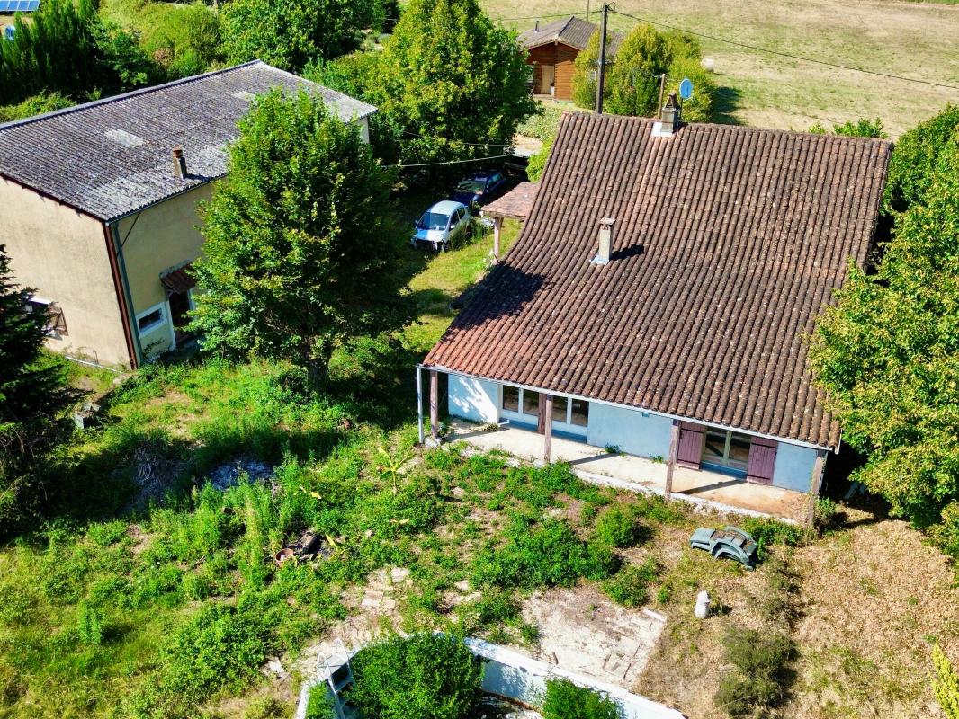 Vue et tranquillité pour cette maison avec hangar de 200m2