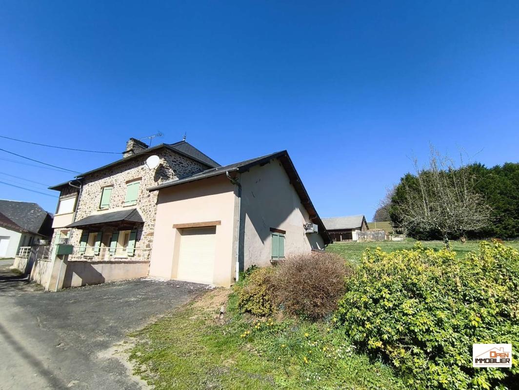 Charmante maison en pierre et ardoise rénovée, 4 chambres, garage, grange – Proche de Seilhac