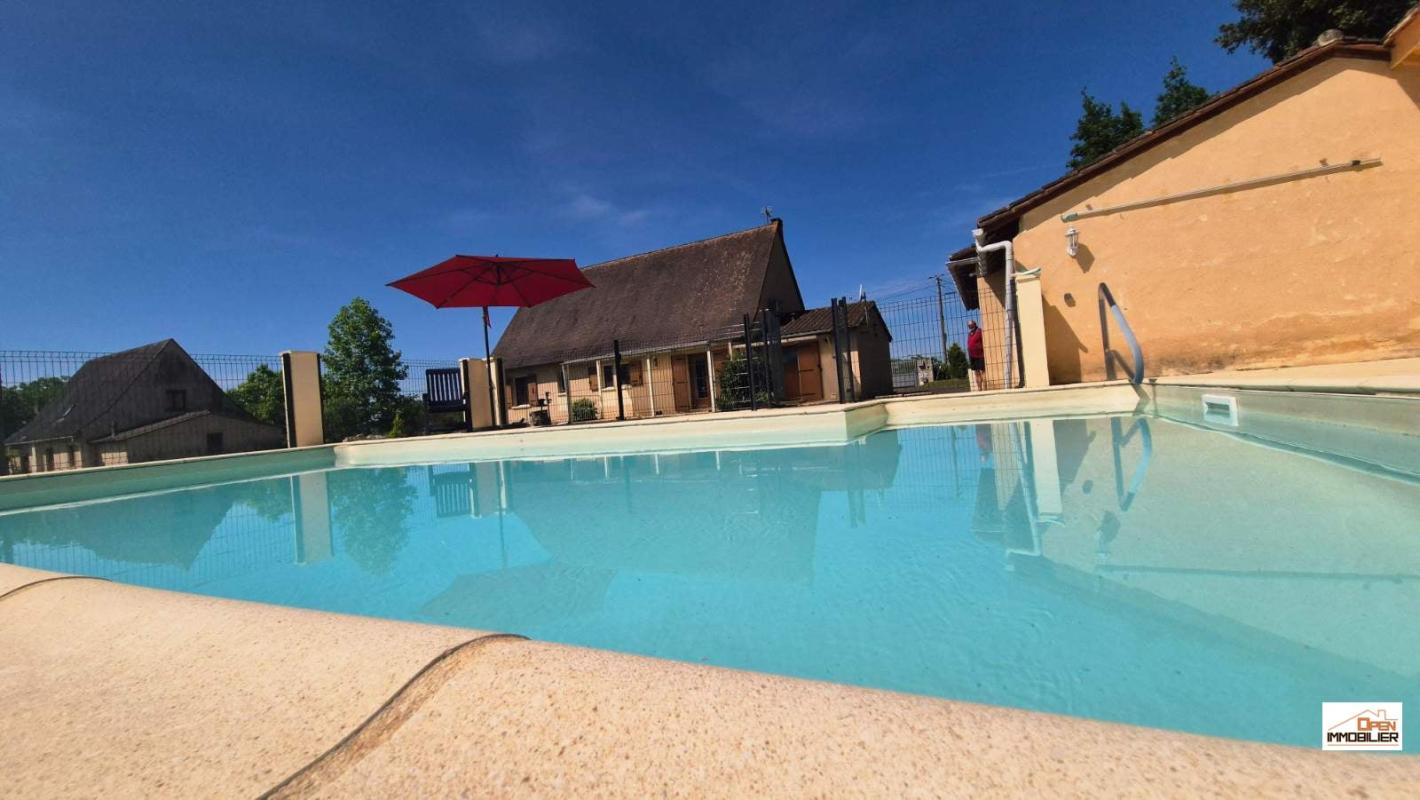 Offre exceptionnelle ! Calme et douceur de vivre en Périgord Noir : maison de plain-pied avec vue
