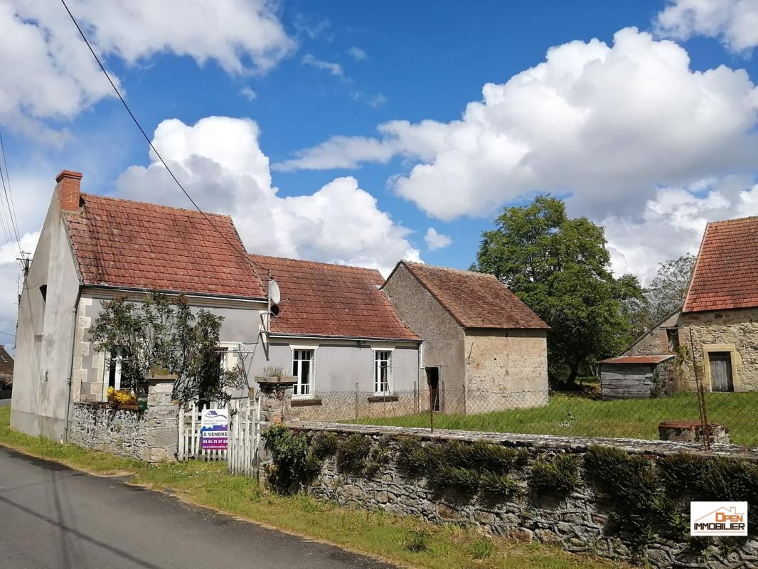 Ancien corps de ferme sur plus d'un hectare !
