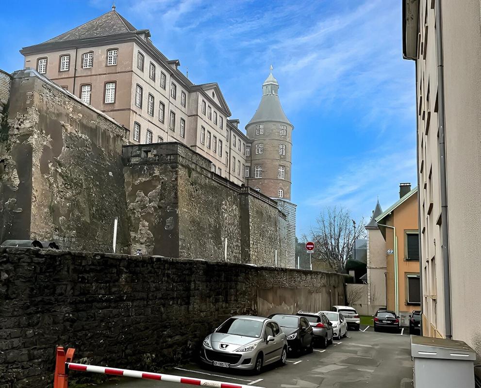 T4 en exclusivité au pied du Château de Montbéliard - Photo 2