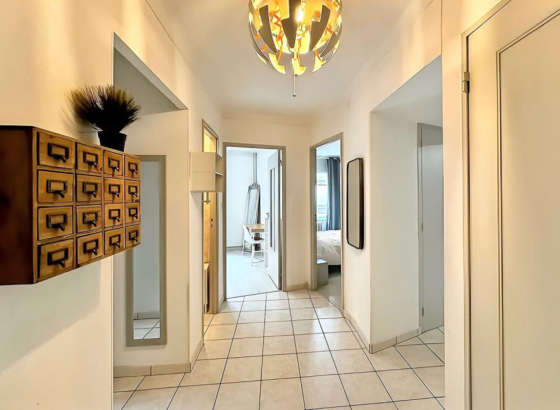 T4 en exclusivité au pied du Château de Montbéliard - Photo 3