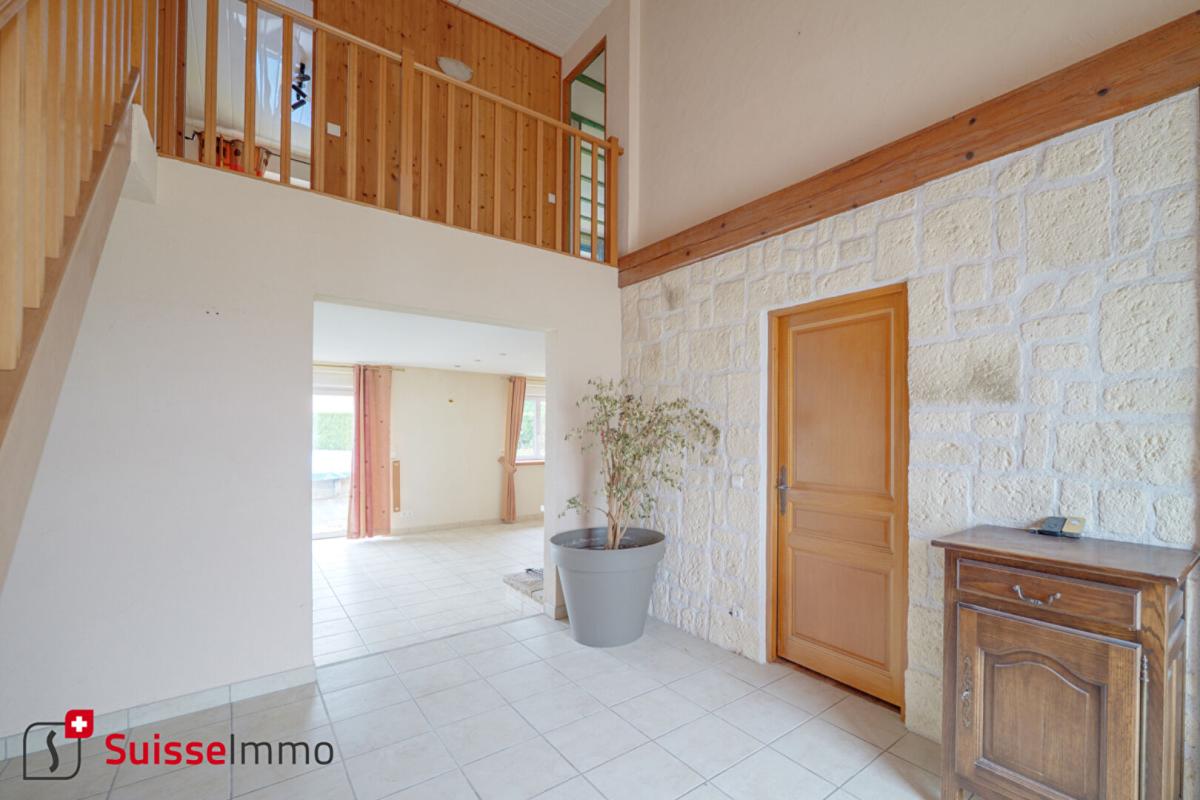 Maison rénovée L'Isle Sur Le Doubs 8 pièces 211 m2 - Photo 2
