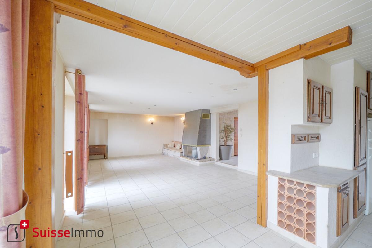 Maison rénovée L'Isle Sur Le Doubs 8 pièces 211 m2 - Photo 4