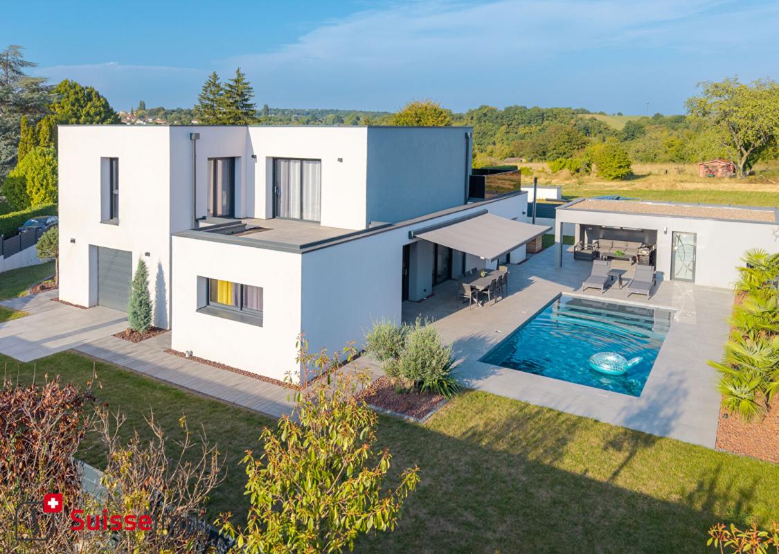 Maison à vendre, 7 pièces, 302 m², Montbeliard