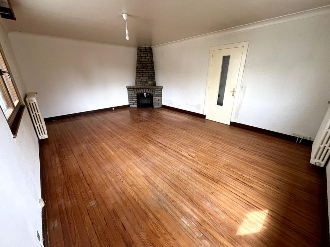 MAISON DE 316,95 M2 9 PIECES SUR 21.91 ARES 165000 EUROS - Photo 4