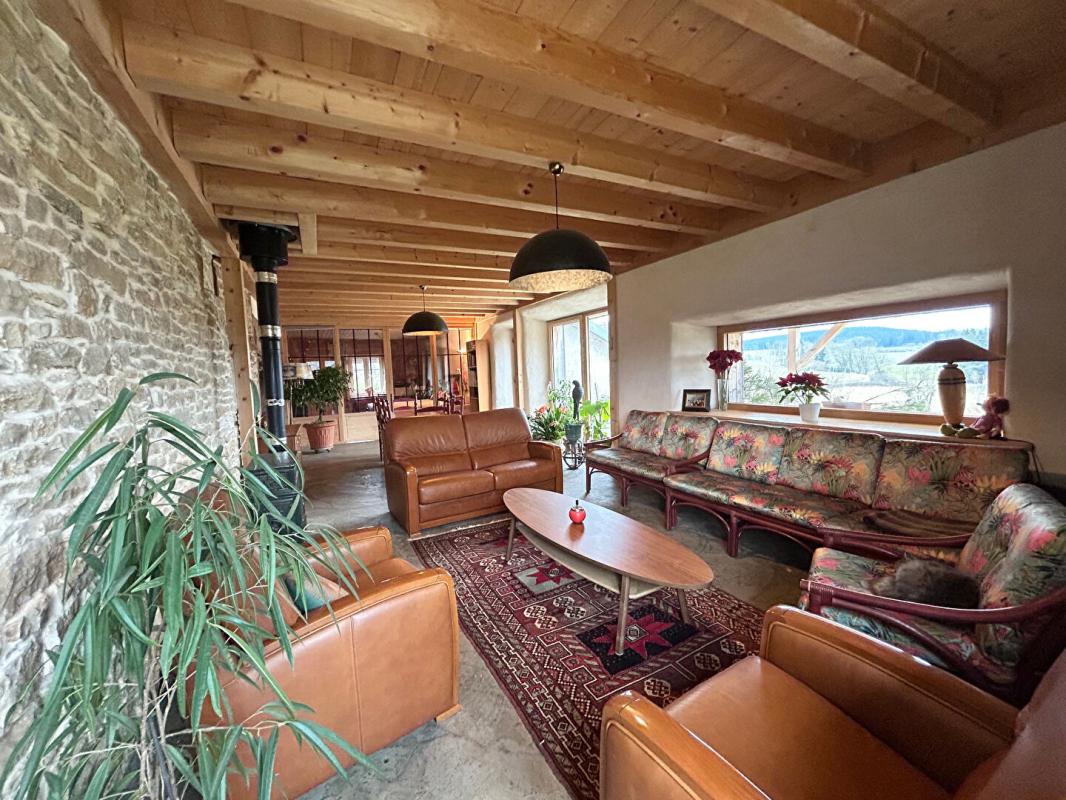 ANCIEN CORPS DE FERME RENOVE 8 PIECES 222 m² SUR TERRAIN DE 46 ARES 390000 EUROS - Photo 4