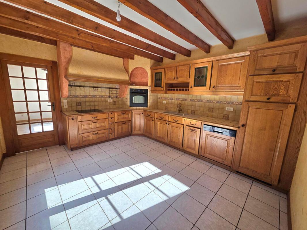 MAISON 9 PIECES 206m² SUR 13.91 ARES 299000 EUROS - Photo 2