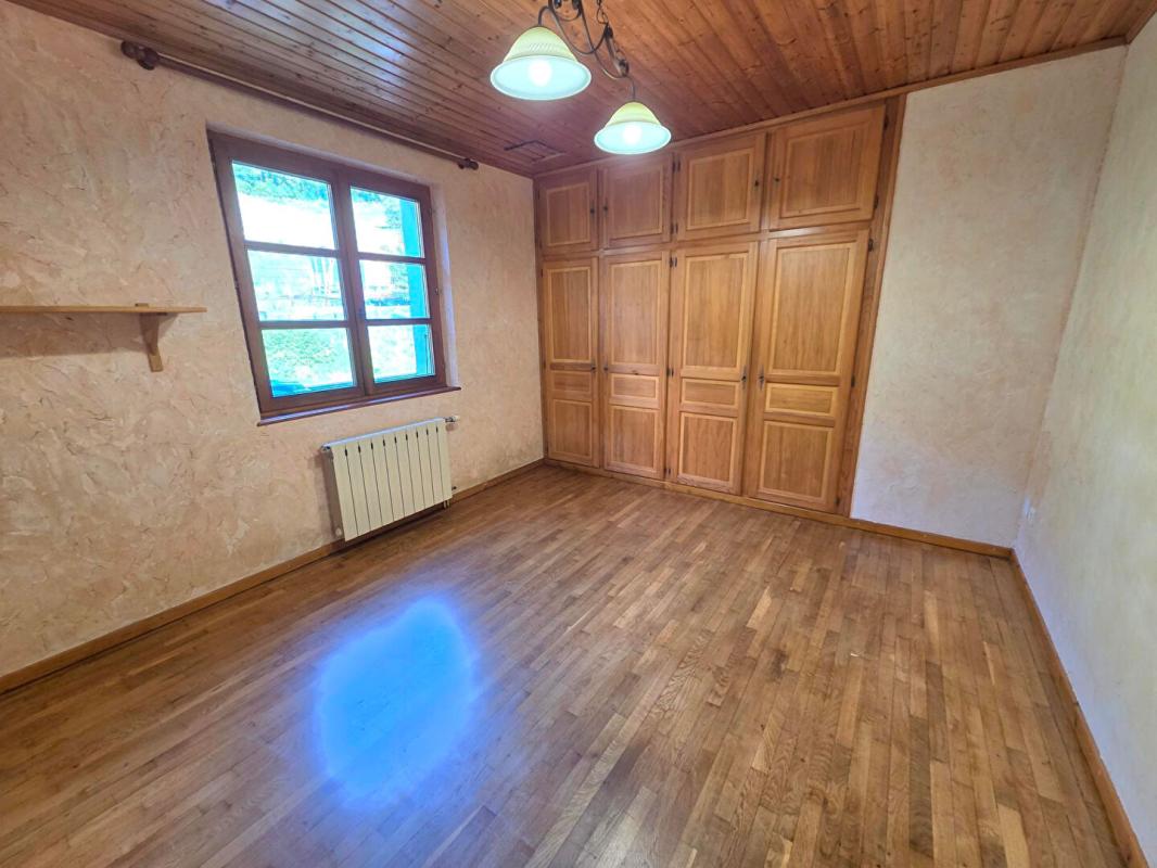 MAISON 9 PIECES 206m² SUR 13.91 ARES 299000 EUROS - Photo 5