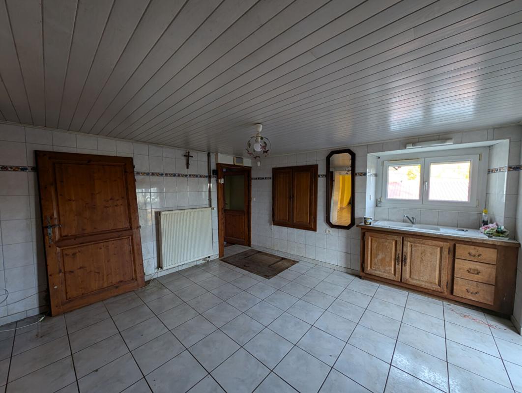 Maison à rénover - Photo 5