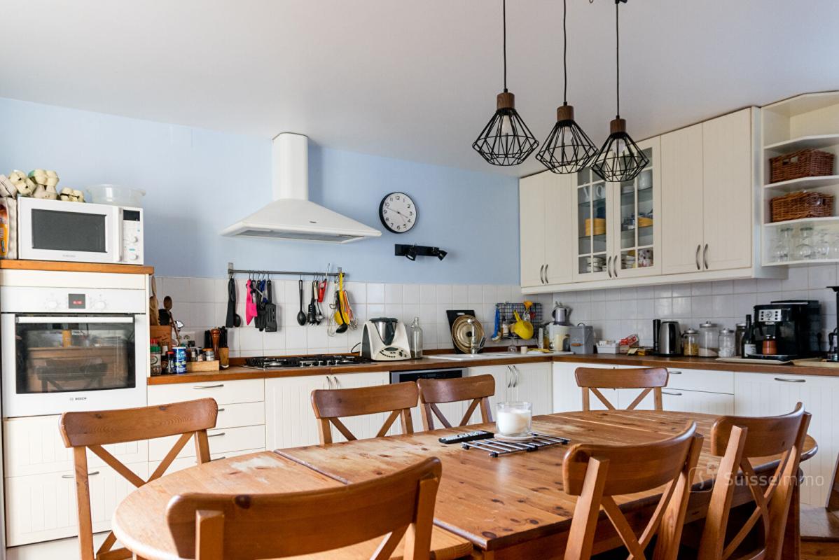 Vous êtes à la recherche de volume, cette maison est faite pour vous ! - Photo 5