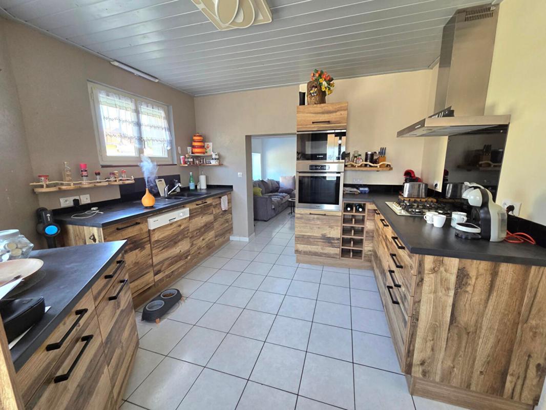 Appartement à vendre, 5 pièces, 94 m², Maiche